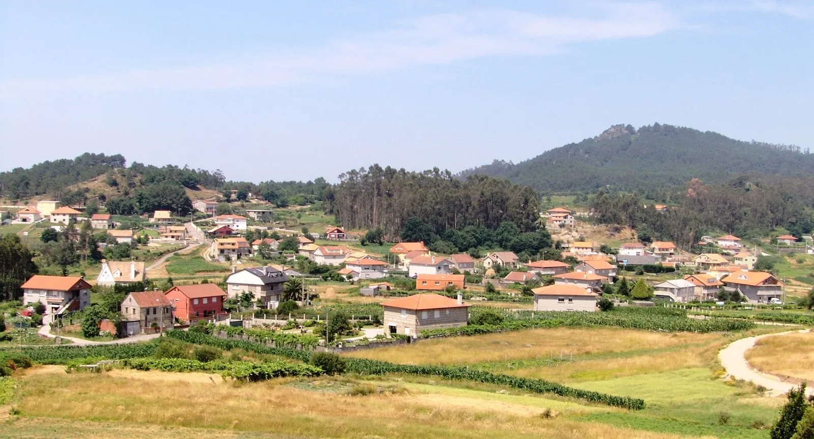 Vista de Chandebrito, en Nigrán, con los montes al fondo